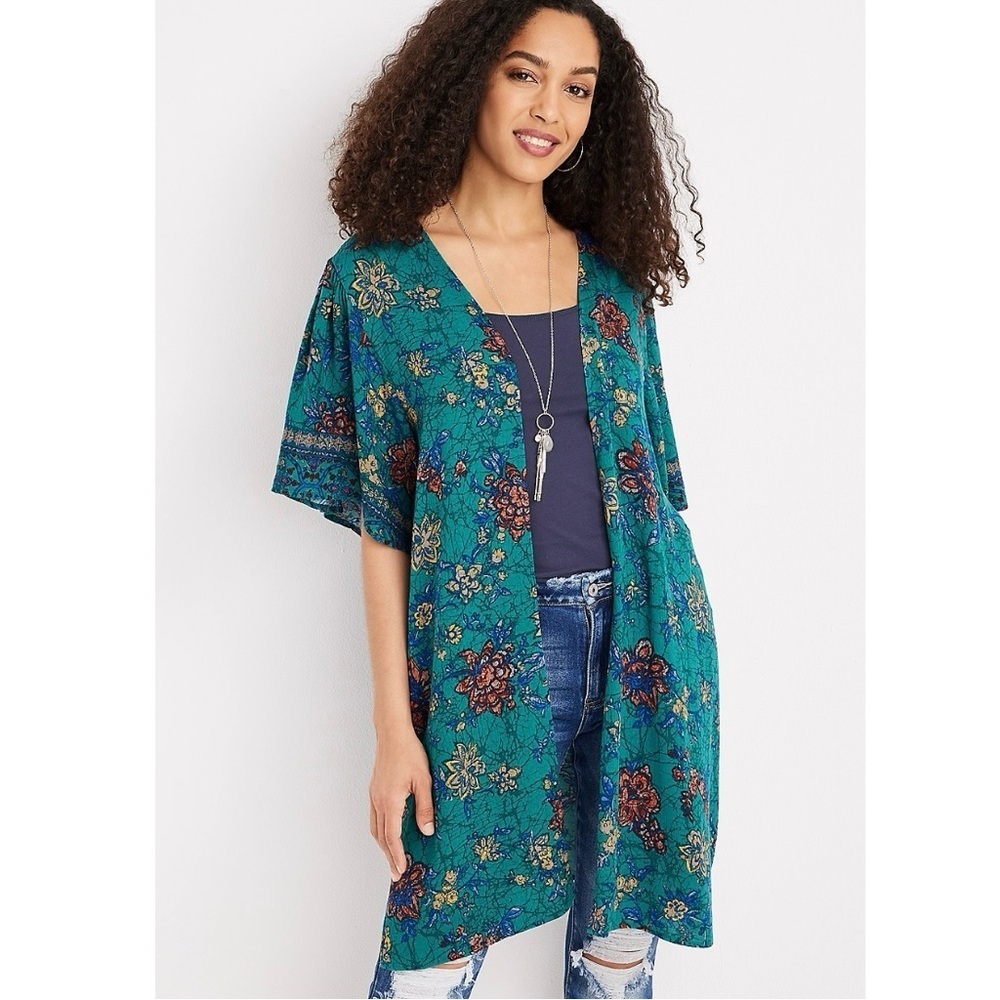 Maurices Mixed Printed Kimono Women’s Size S Floral Side Slits